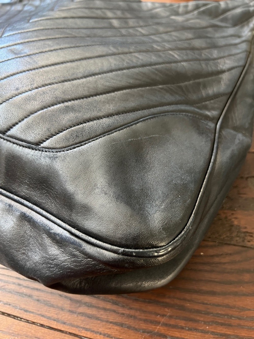 CHANEL CHEVRON VINTAGE TOTE HOBO BAG - Picture 9 of 13